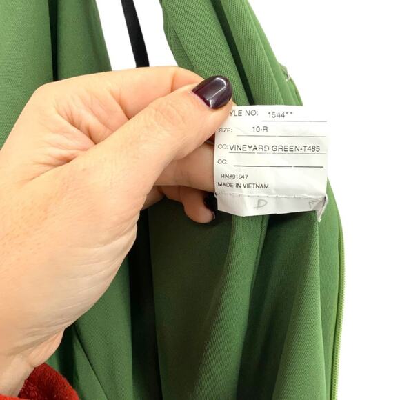After Six Vineyard Green One-Shoulder Trumpet Gown Size 10 NWOT $187 MSRP - Picture 7 of 10
